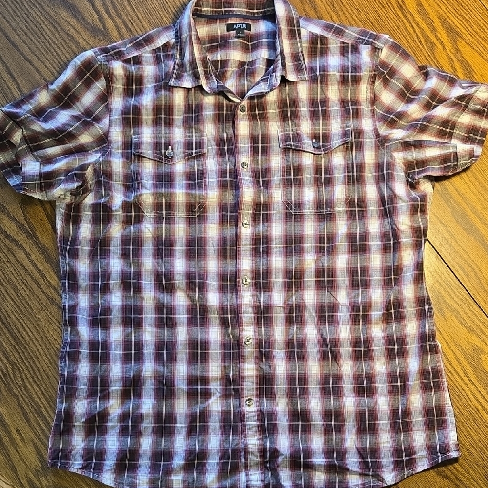 Apt. 9 Large Mens Casual Plaid Shirt